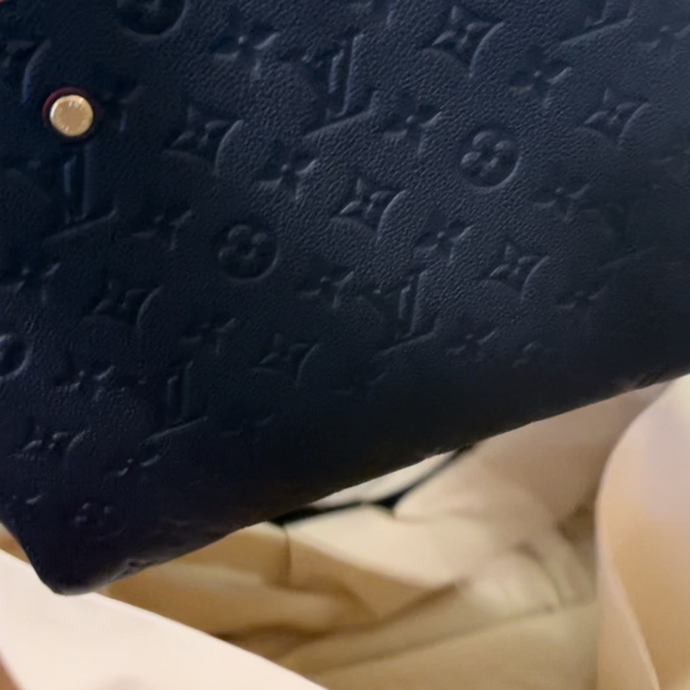 Louis Vuitton Montaigne Authentic - Picture 9 of 10